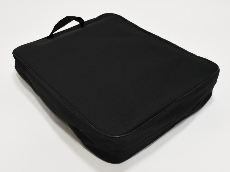 Koto Stands with a Cover