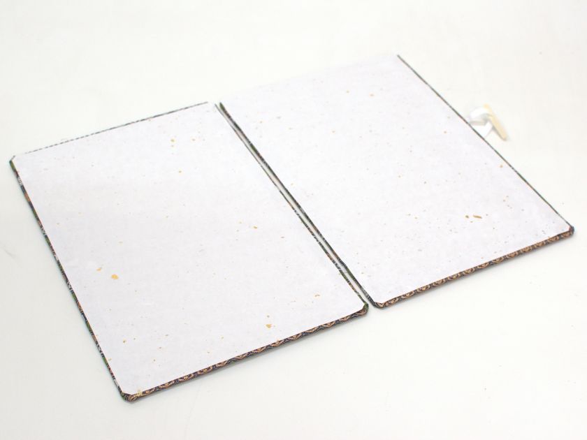Book Folder 05