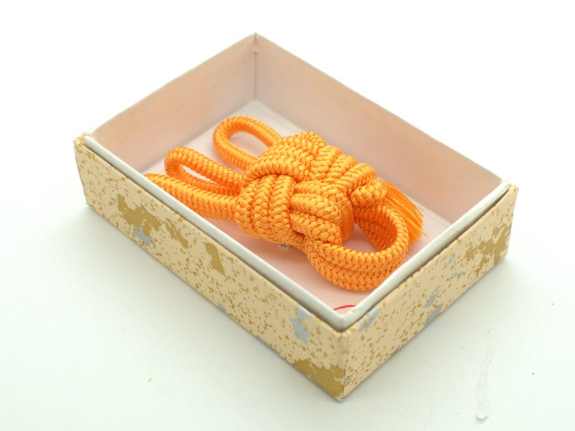 Shamisen Silk Neo (Nagauta/Minyo) & Do String Set No.4 Dark Golden Brown