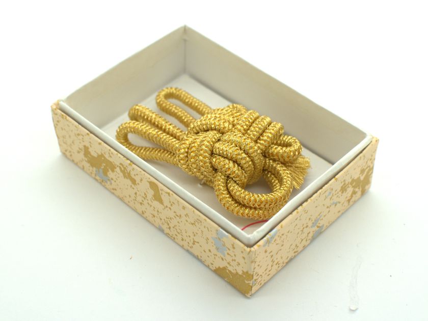 Shamisen Silk Neo (Nagauta/Minyo) & Do String Set No.38 Gold