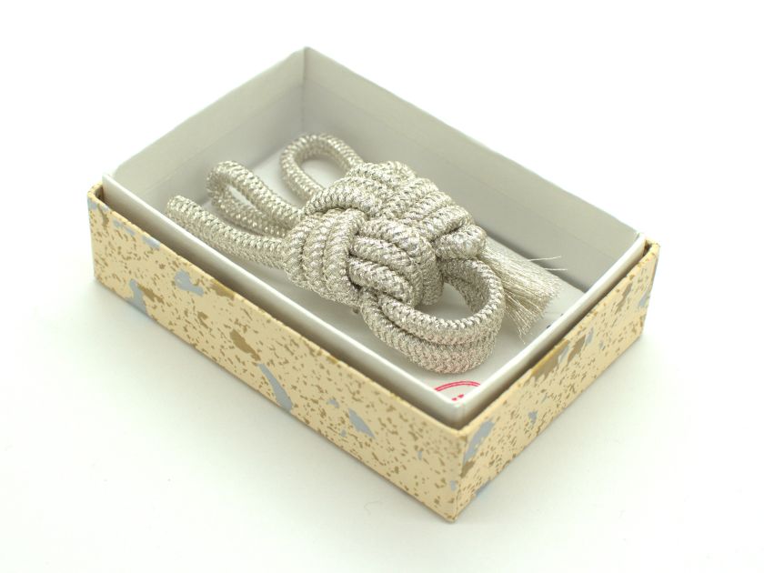 Shamisen Silk Neo (Nagauta/Minyo) & Do String Set No.39 Silver