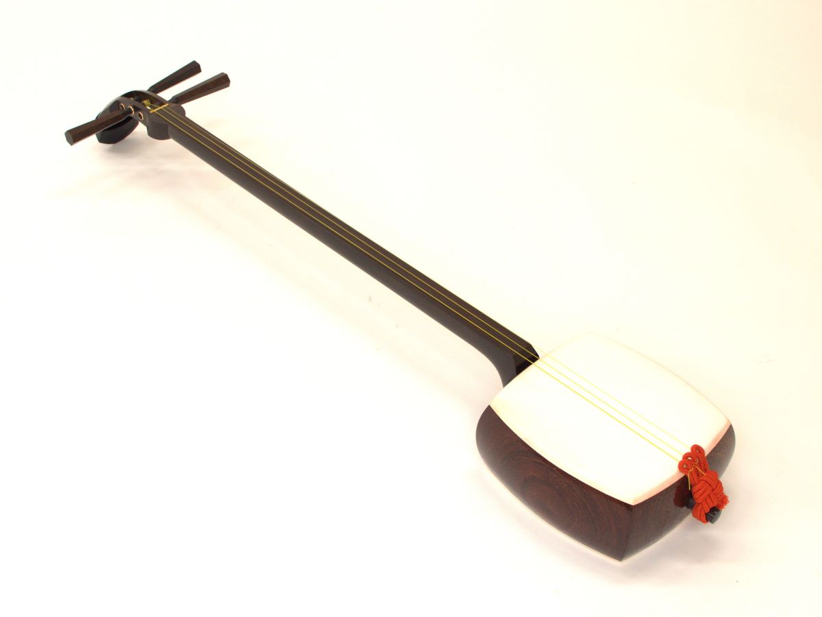 中古＊民謡三味線 01（紅木・金溝） – サトウ楽器