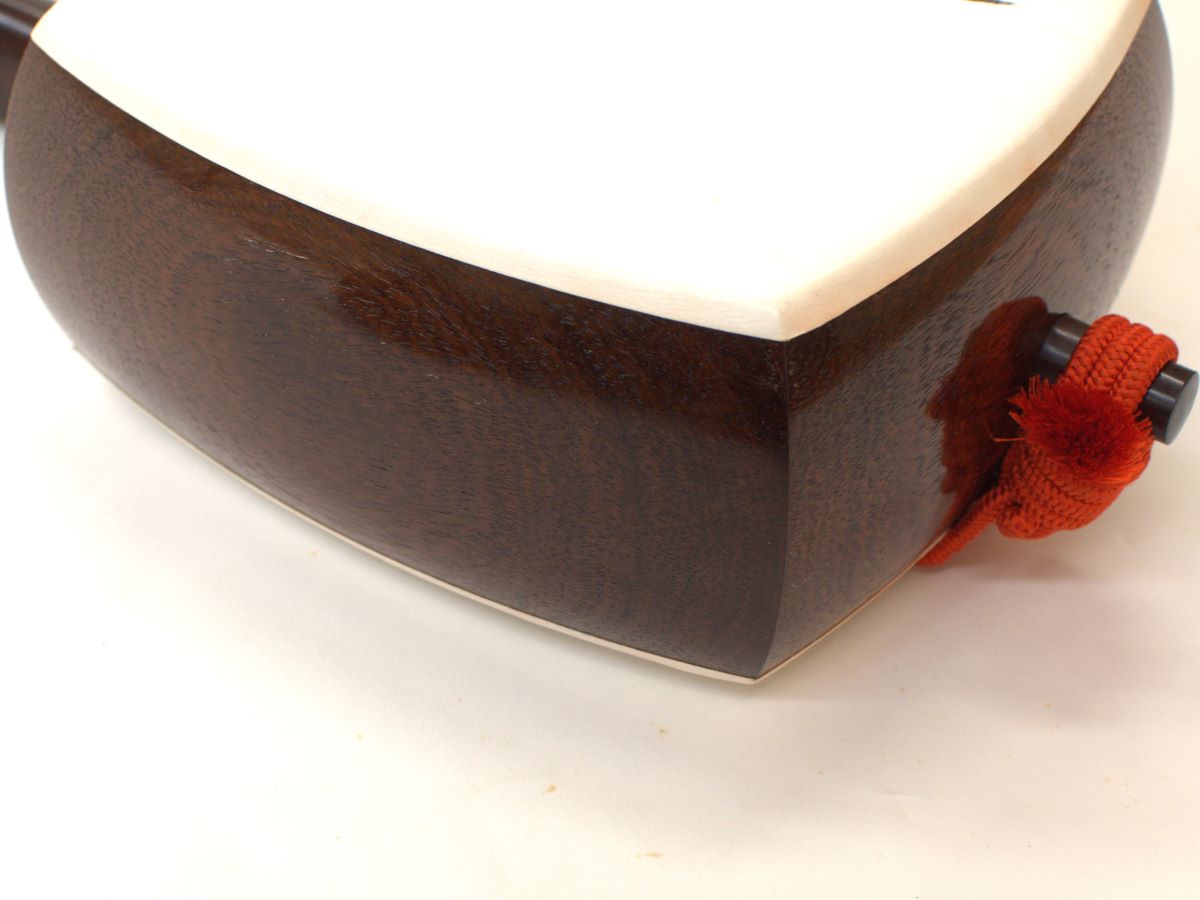 中古＊民謡三味線 01（紅木・金溝） – サトウ楽器